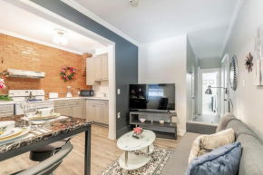 2 Bedroom Apt Near Downtown - King Bed Netflix